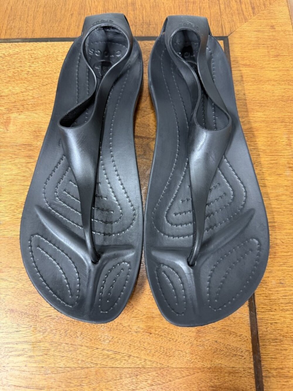Crocs Sexi Women's Size 11 Flip Sandal Black T-Strap Thong Flat 11354 Beach